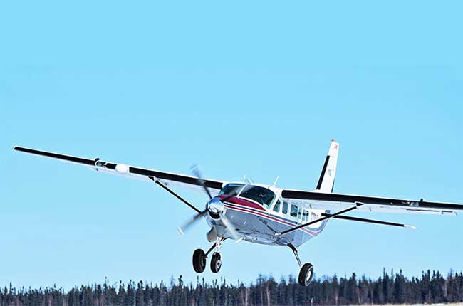Adventure Air - Lac du Bonnet Manitoba charter flights with float planes and wheel planes